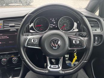 Volkswagen Golf 2.0 TDI BlueMotion Tech R-Line DSG Euro 6 (s/s) 5dr