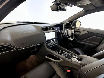 Jaguar F-PACE 2.0 D180 Chequered Flag Auto AWD Euro 6 (s/s) 5dr