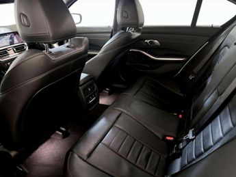 BMW 3 Series 2.0 320i M Sport Auto Euro 6 (s/s) 4dr