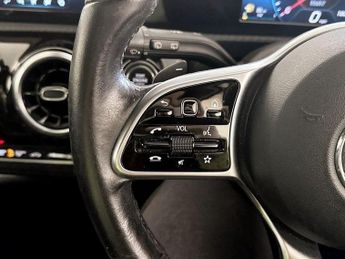 Mercedes-Benz A Class 1.3 A180 SE 7G-DCT Euro 6 (s/s) 5dr