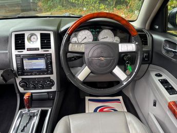 Chrysler 300C 3.0 CRD V6 4dr
