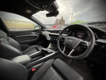 Audi E-Tron S LINE 55 QUATTRO