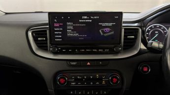 Kia XCeed 1.6 GDi 8.9kWh First Edition DCT Euro 6 (s/s) 5dr
