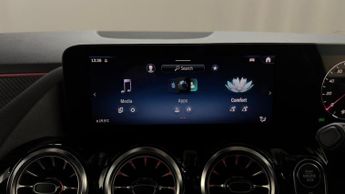 Mercedes-Benz B Class 1.3 B200h MHEV AMG Line (Executive) 7G-DCT Euro 6 (s/s) 5dr