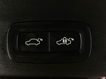 Volvo XC40 Recharge Twin 78kWh Auto AWD 5dr