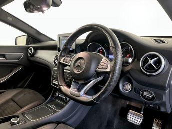 Mercedes-Benz CLA 2.1 CLA220d AMG Line Shooting Brake 7G-DCT 4MATIC Euro 6 (s/s) 5