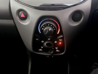 Peugeot 108 1.0 Active Euro 6 3dr