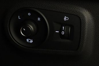 MG MG ZS 72.6kWh Trophy Connect Long Range Auto 5dr