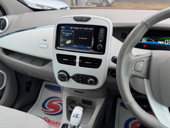 Renault Zoe 22kWh Dynamique Zen Hatchback 5dr Electric Auto (i) (88 bhp)