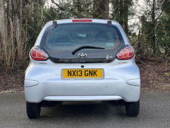 Toyota AYGO 1.0 VVT-i Ice Euro 5 5dr