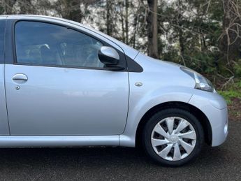 Toyota AYGO 1.0 VVT-i Ice Euro 5 5dr