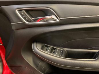 MG MG5 52.5kWh Exclusive Auto 5dr