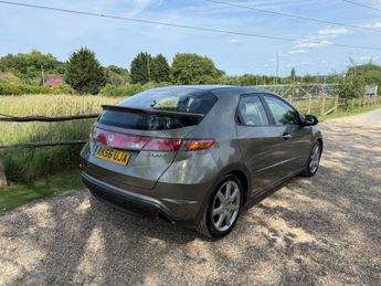 Honda Civic 1.8 i-VTEC Sport 5dr
