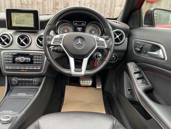 Mercedes-Benz GLA 2.1 GLA220d AMG Line (Premium Plus) 7G-DCT 4MATIC Euro 6 (s/s) 5