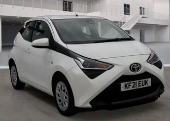 Toyota AYGO 1.0 VVT-i x-play x-shift Euro 6 5dr (Safety Sense)