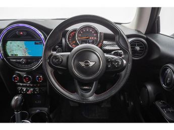 MINI Hatch Hatch Cooper SD Hatchback 1 Automatic Diesel