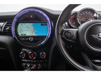 MINI Hatch Hatch Cooper SD Hatchback 1 Automatic Diesel