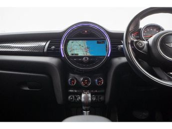MINI Hatch Hatch Cooper SD Hatchback 1 Automatic Diesel