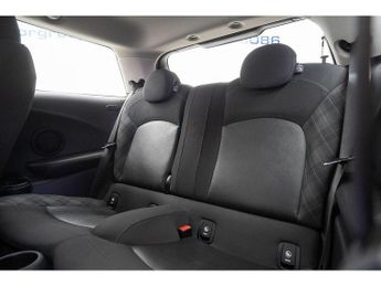 MINI Hatch Hatch Cooper SD Hatchback 1 Automatic Diesel