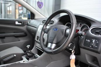 Ford Focus 1.8 TDCi Zetec 5dr