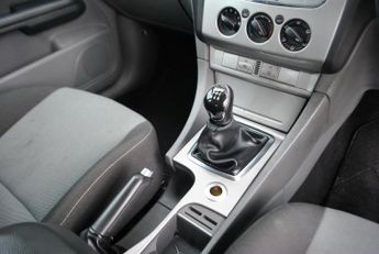 Ford Focus 1.8 TDCi Zetec 5dr