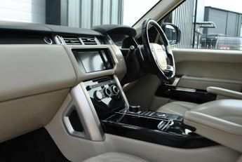 Land Rover Range Rover 4.4 SD V8 Autobiography Auto 4WD Euro 5 5dr