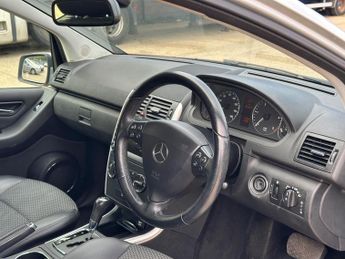 Mercedes-Benz A Class 2.0 A180 CDI Avantgarde SE CVT 5dr