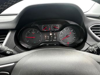 Vauxhall Grandland X 1.6 Turbo D BlueInjection SE Auto Euro 6 (s/s) 5dr