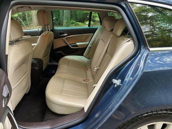 Vauxhall Insignia 2.0 CDTi Elite Nav Sports Tourer Auto Euro 5 5dr