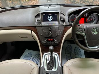 Vauxhall Insignia 2.0 CDTi Elite Nav Sports Tourer Auto Euro 5 5dr