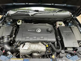Vauxhall Insignia 2.0 CDTi Elite Nav Sports Tourer Auto Euro 5 5dr