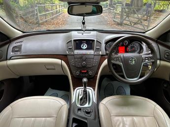 Vauxhall Insignia 2.0 CDTi Elite Nav Sports Tourer Auto Euro 5 5dr