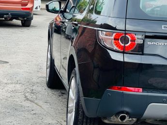 Land Rover Discovery Sport 2.0 TD4 SE Tech Auto 4WD Euro 6 (s/s) 5dr