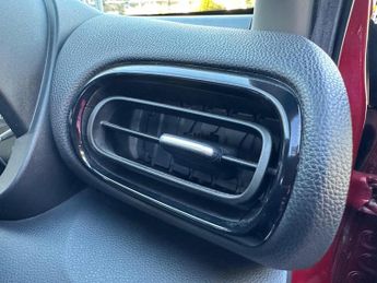 Toyota Yaris 1.5 VVT-h Icon E-CVT Euro 6 (s/s) 5dr