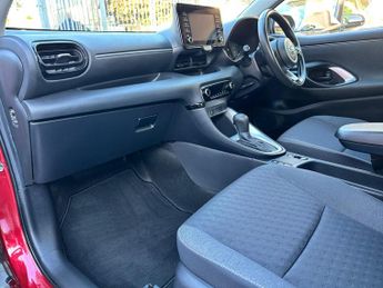 Toyota Yaris 1.5 VVT-h Icon E-CVT Euro 6 (s/s) 5dr