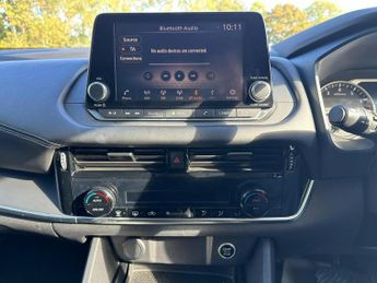 Nissan Qashqai 1.3 DIG-T MHEV Acenta Premium XTRON Euro 6 (s/s) 5dr