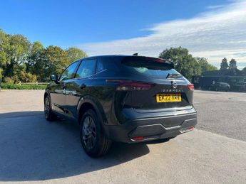 Nissan Qashqai 1.3 DIG-T MHEV Acenta Premium XTRON Euro 6 (s/s) 5dr