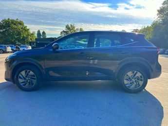 Nissan Qashqai 1.3 DIG-T MHEV Acenta Premium XTRON Euro 6 (s/s) 5dr