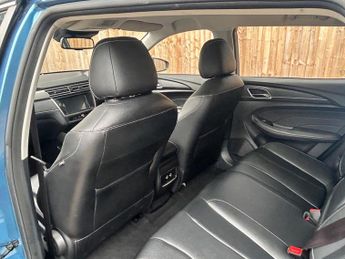 MG MG5 52.5kWh Exclusive Auto 5dr