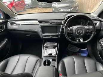MG MG5 52.5kWh Exclusive Auto 5dr