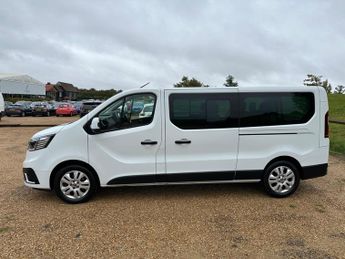 Renault Trafic 2.0 dCi LL30 Sport EDC L2 H1 Euro 6 (s/s) 5dr (9 Seat)