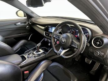 Alfa Romeo Giulia 2.9 V6 Bi-Turbo Quadrifoglio Auto Euro 6 (s/s) 4dr