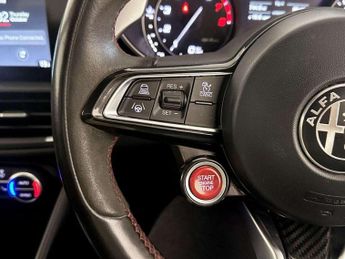 Alfa Romeo Giulia 2.9 V6 Bi-Turbo Quadrifoglio Auto Euro 6 (s/s) 4dr