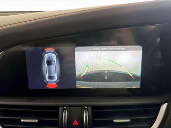 Alfa Romeo Giulia 2.9 V6 Bi-Turbo Quadrifoglio Auto Euro 6 (s/s) 4dr