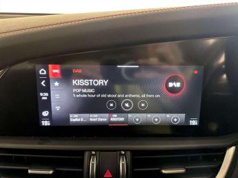 Alfa Romeo Giulia 2.9 V6 Bi-Turbo Quadrifoglio Auto Euro 6 (s/s) 4dr