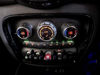 MINI Clubman 1.5 Cooper Euro 6 (s/s) 6dr