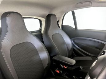 Smart fortwo 17.6kWh Passion Advanced Auto 2dr (22kW Charger)