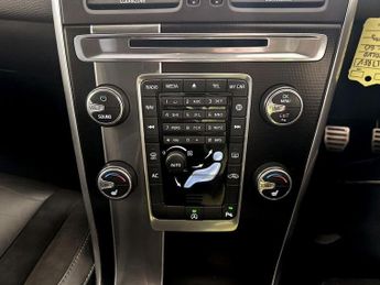 Volvo XC60 2.0 D4 R-Design Nav Euro 6 (s/s) 5dr