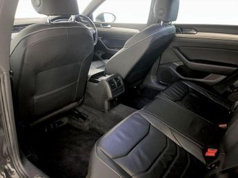 Volkswagen Arteon 2.0 TDI R-Line Fastback DSG Euro 6 (s/s) 5dr