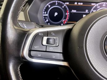 Volkswagen Arteon 2.0 TDI R-Line Fastback DSG Euro 6 (s/s) 5dr